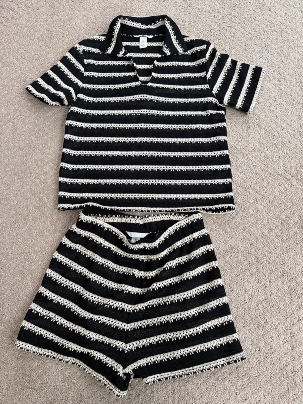 H&M Textured Knit Set | Black & Cream Stripe Top + Shorts | Size Small
